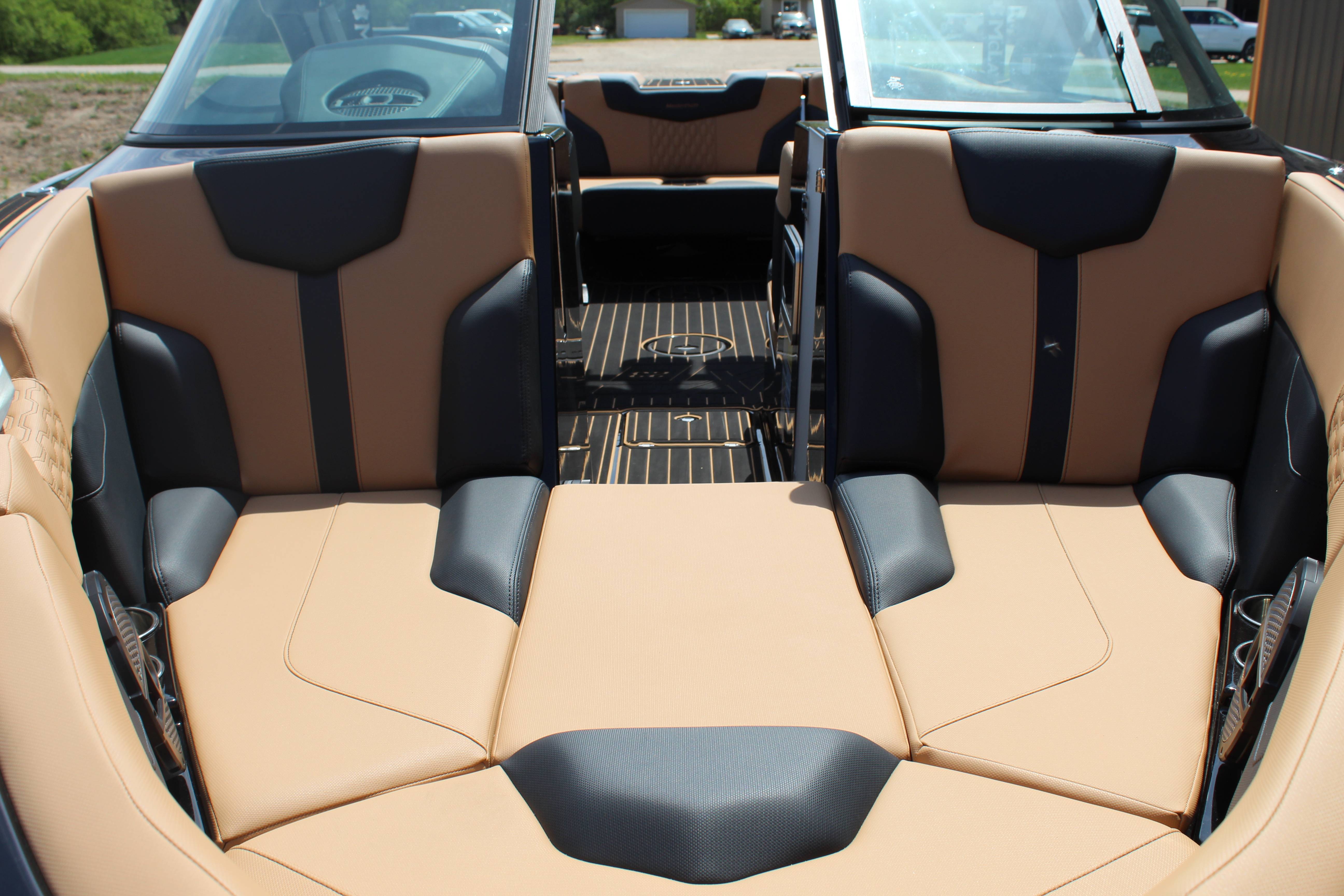 2024 MasterCraft XT23
