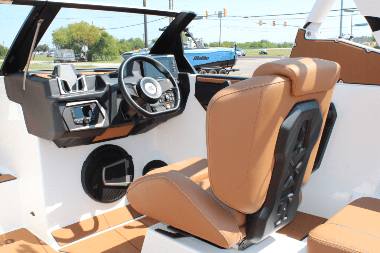 2025 Axis T250
