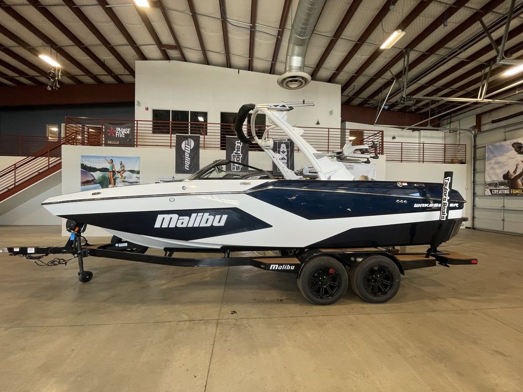 2025 Malibu Boats 23 MXZ