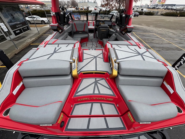 2024 Nautique Paragon 23
