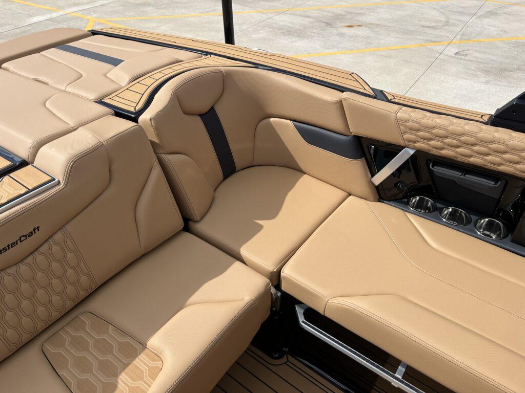 2025 MasterCraft XT22