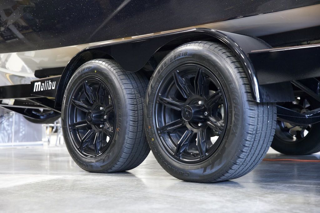 2025 Malibu Boats 23 MXZ