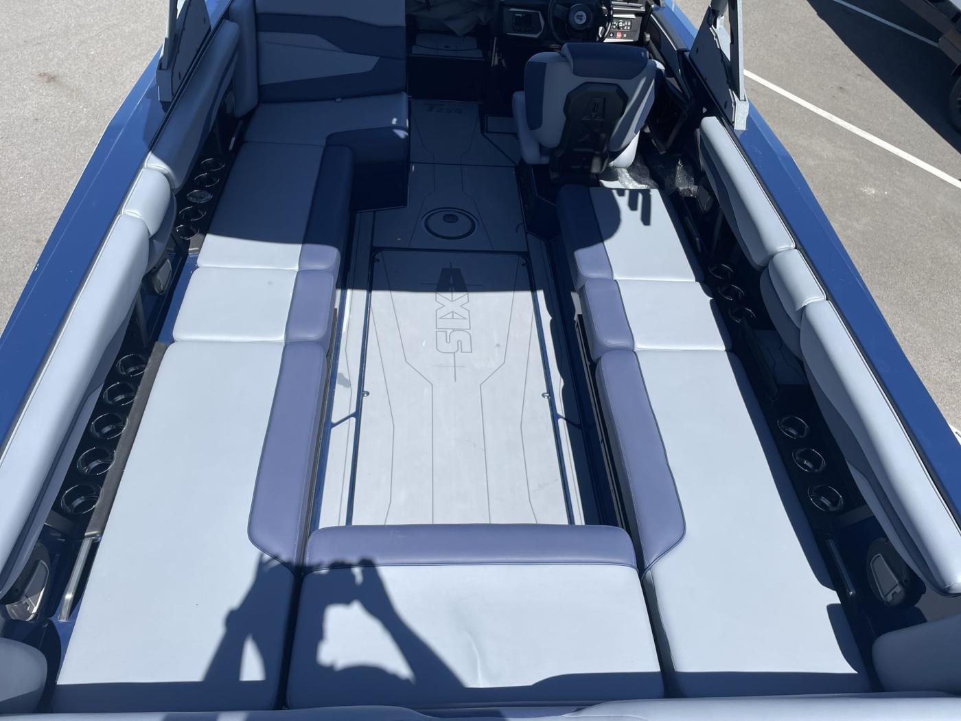 2024 Axis T250