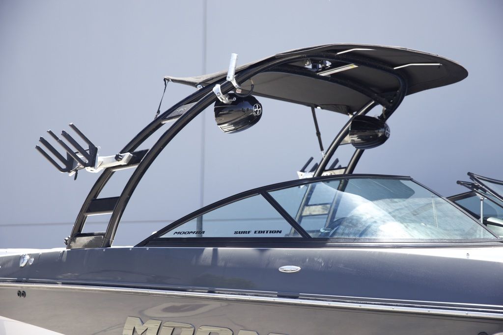 2015 MOOMBA Mondo