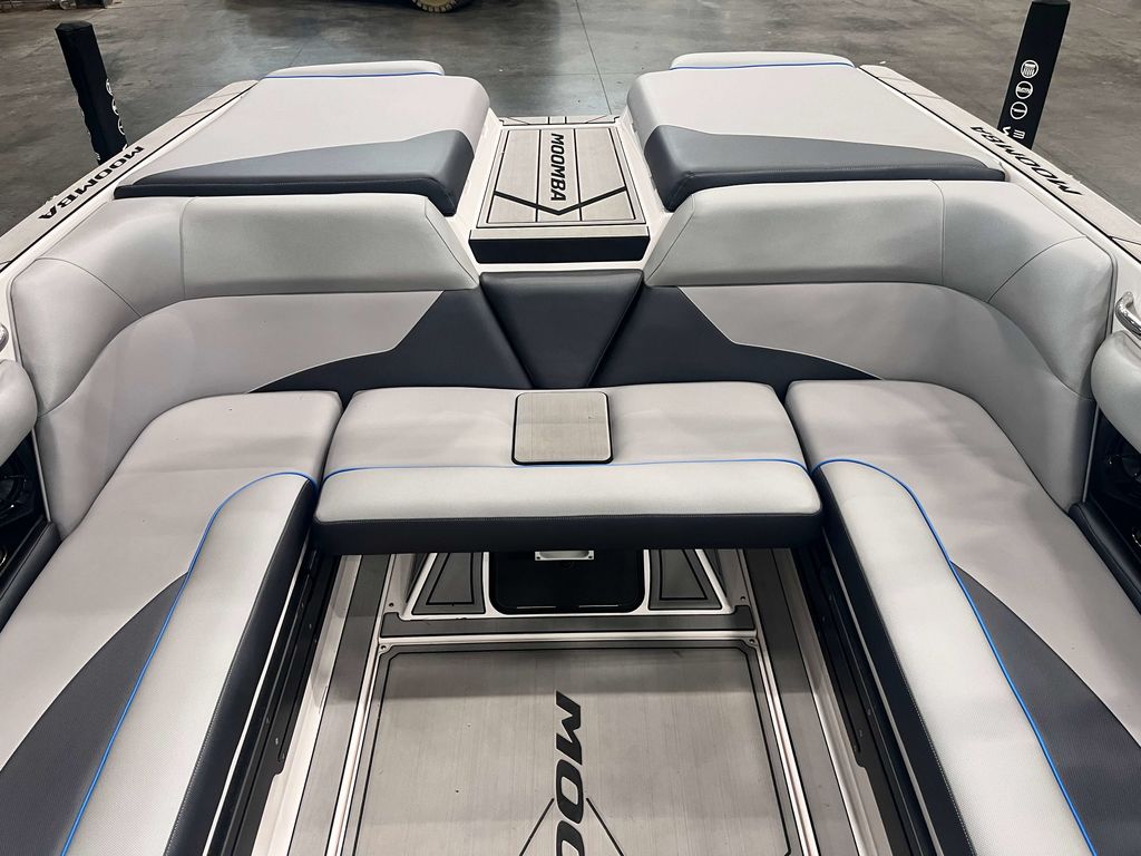 2021 MOOMBA Mojo