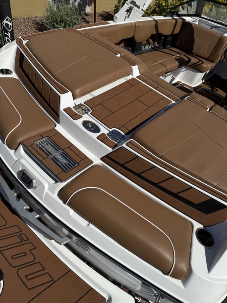 2022 Malibu Boats 23 MXZ