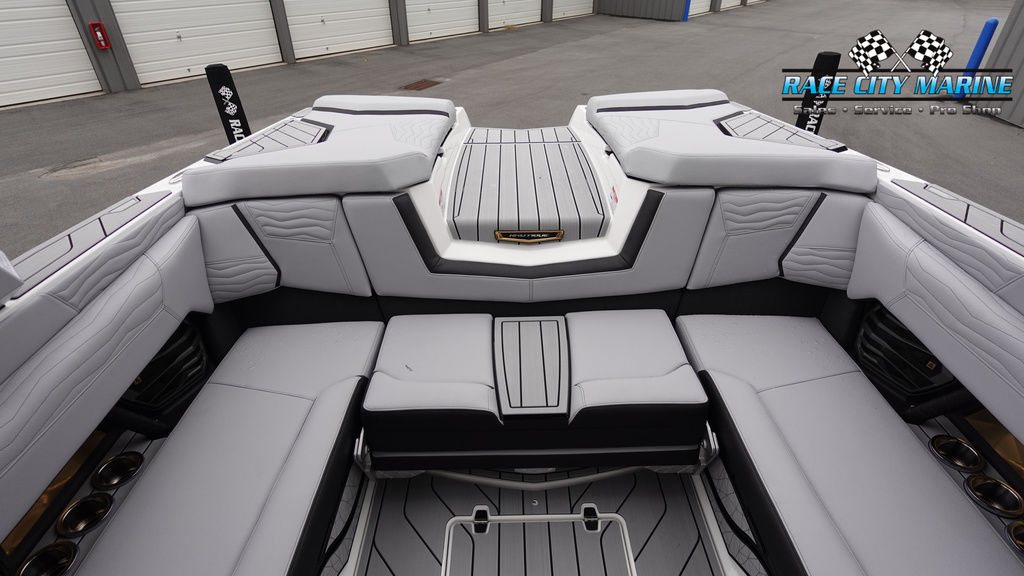 2025 Nautique G23
