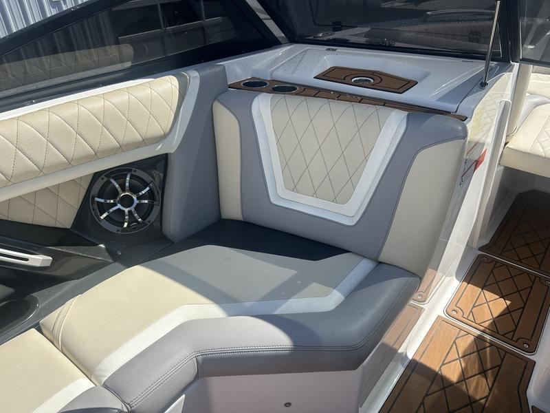 2019 Tige ZX5