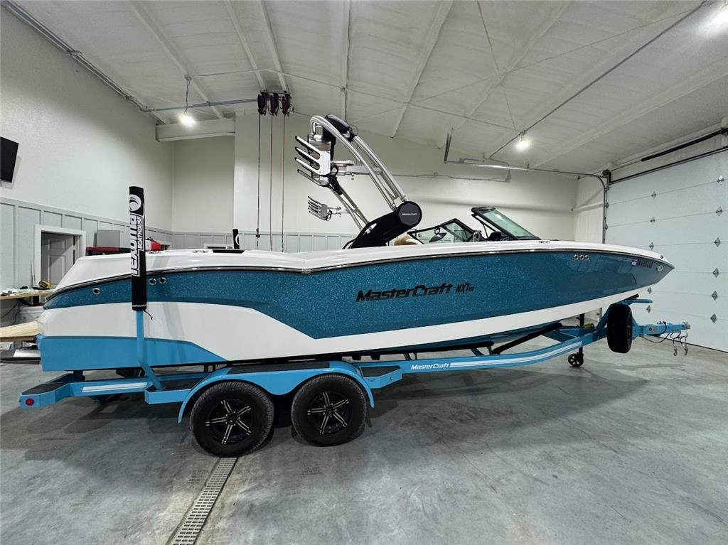 boat.Title
