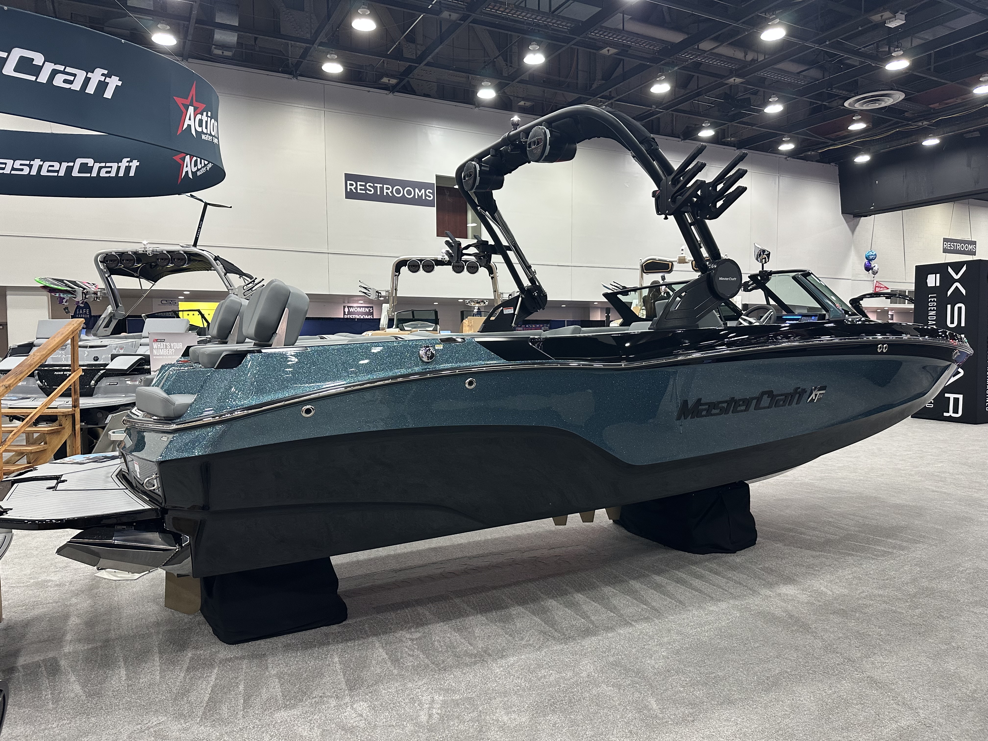 2025 MasterCraft XT24