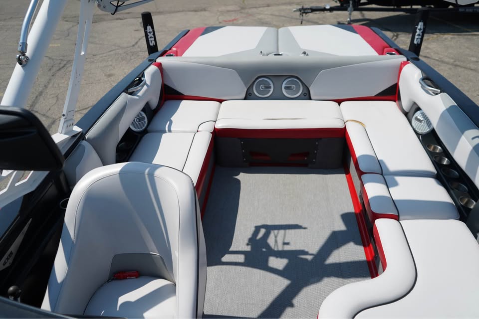 2014 Axis T22 w/Low Hours