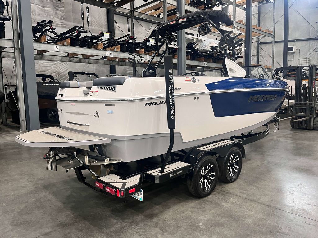 2021 MOOMBA Mojo