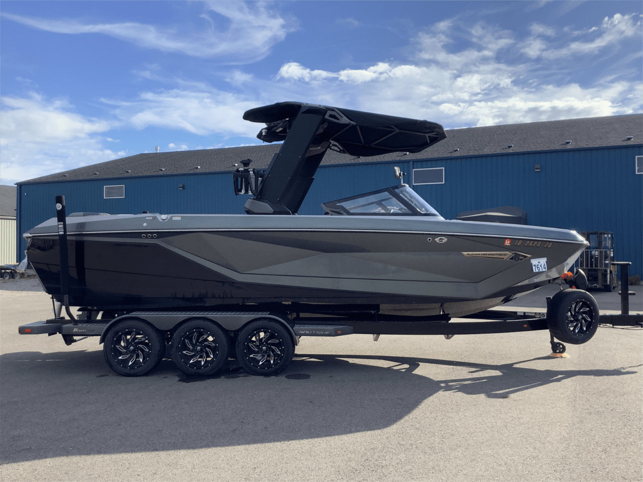 2022 Nautique G25