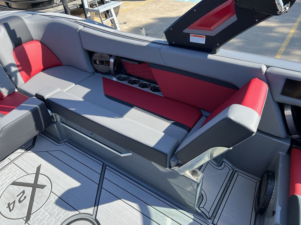 2024 mastercraft X24