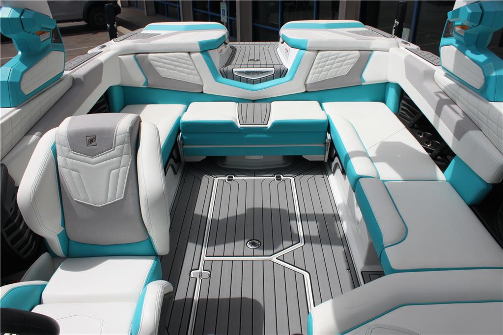 2022 Super Air Nautique G23 – Reef Blue Metal Flake