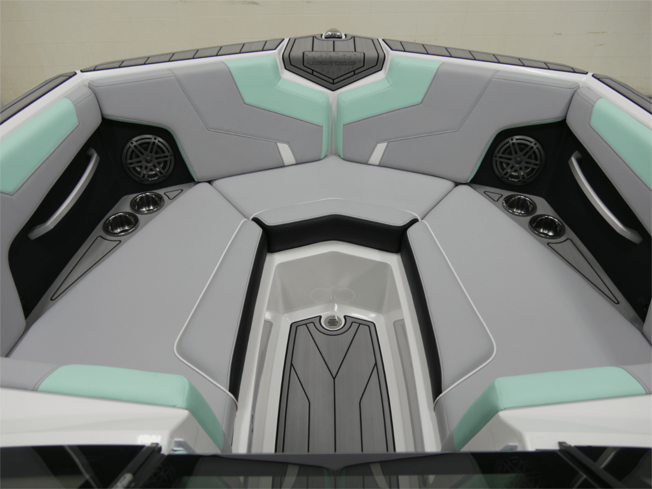 2025 Nautique GS22 – Captiva Green/Jet Black