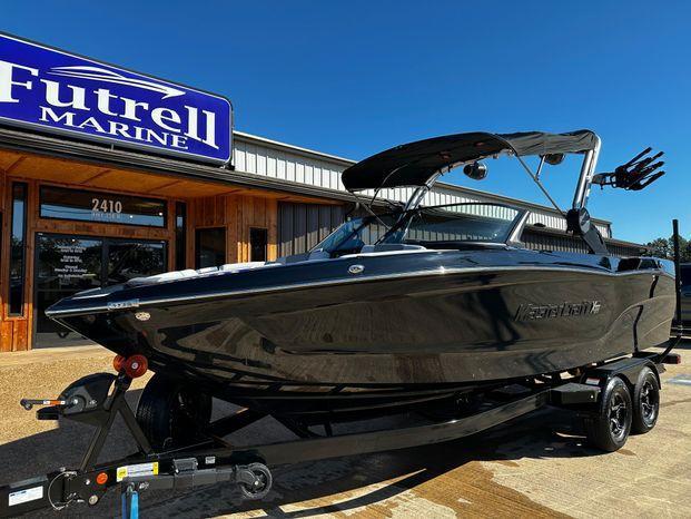 2024 MasterCraft XT23