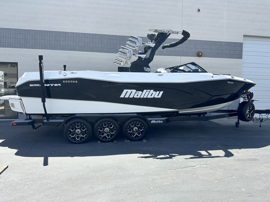 boat.Title
