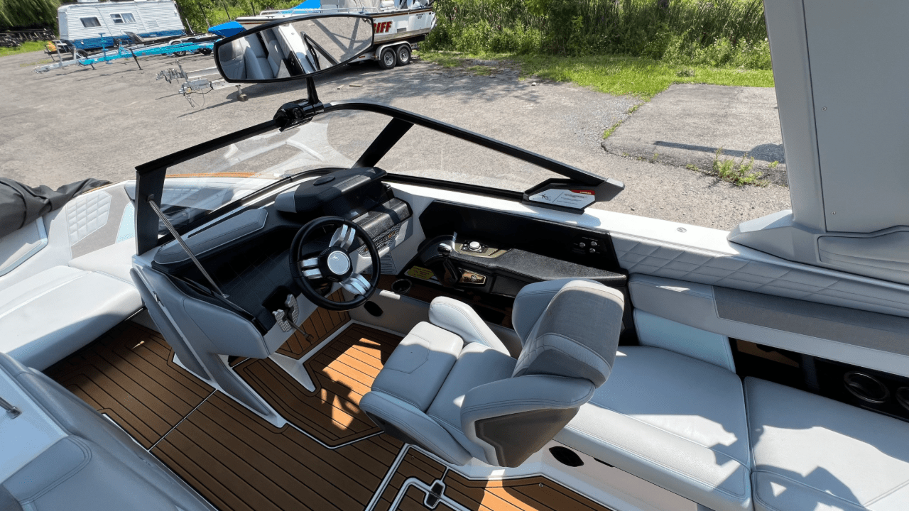 2022 Nautique G23