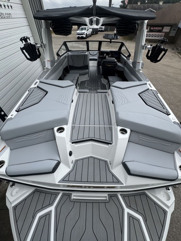 2025 Nautique Super Air Nautique G23