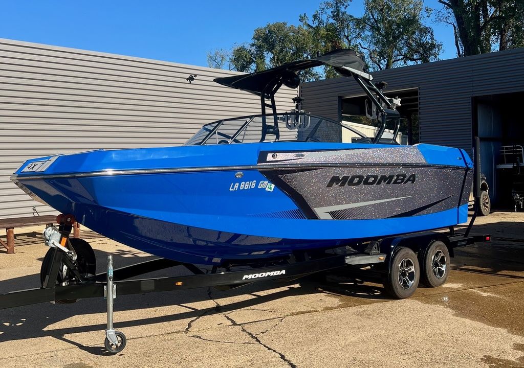2021 MOOMBA Max