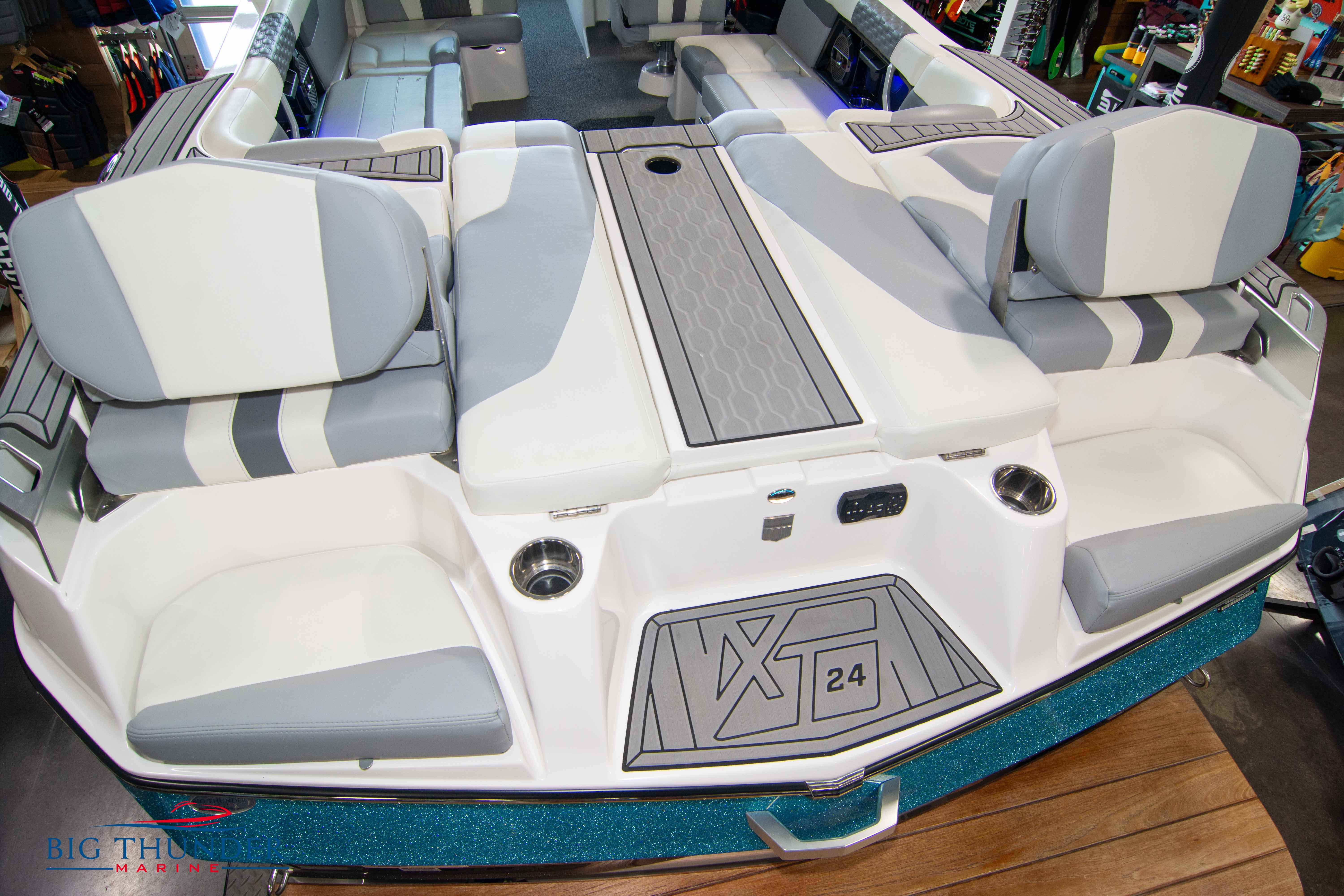 2022 Mastercraft XT24
