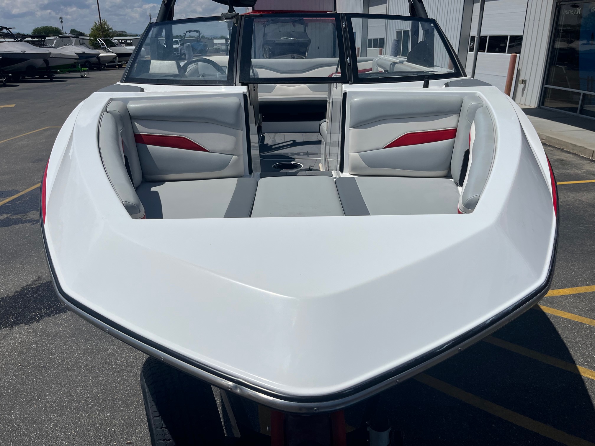 2022 Axis T220