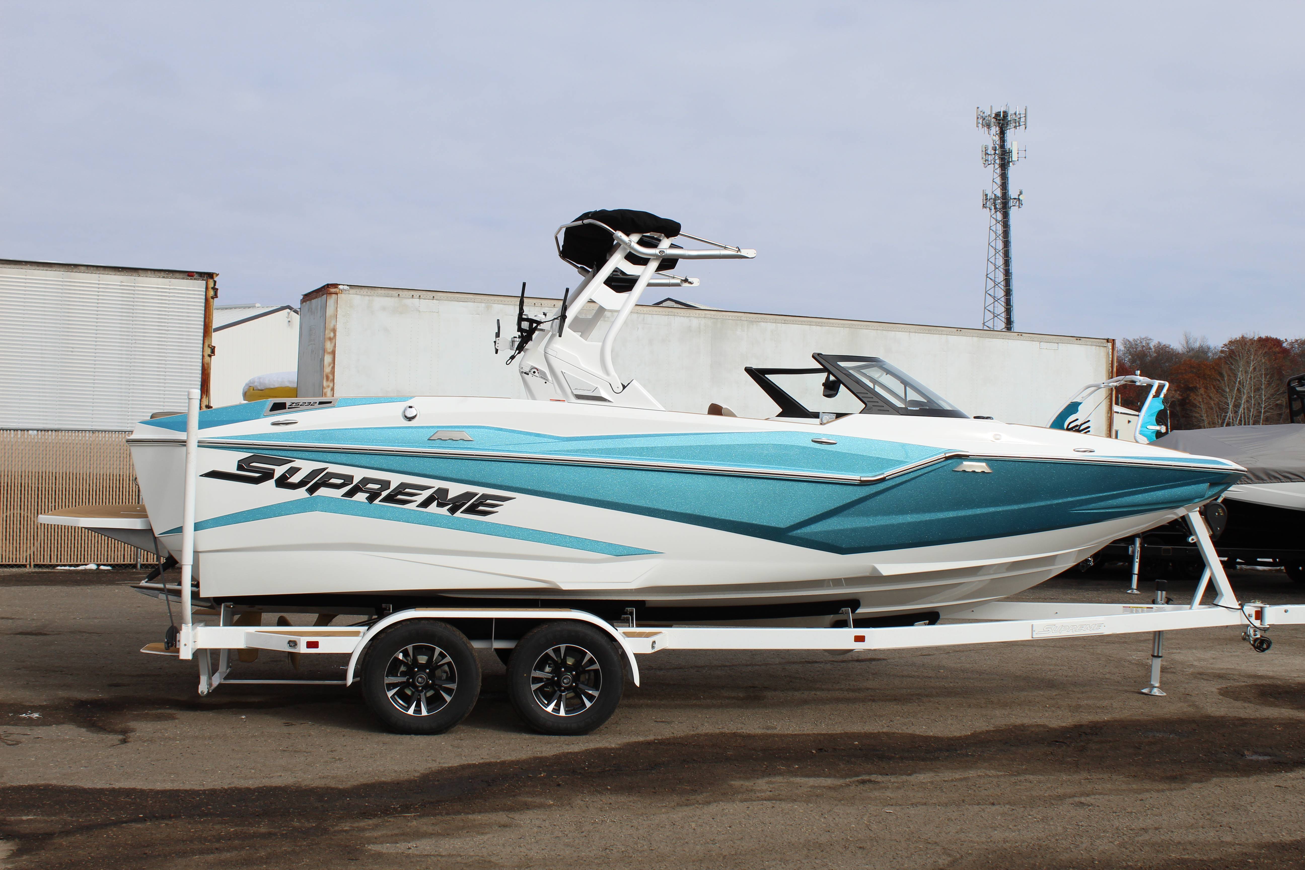 2021 Supreme ZS232