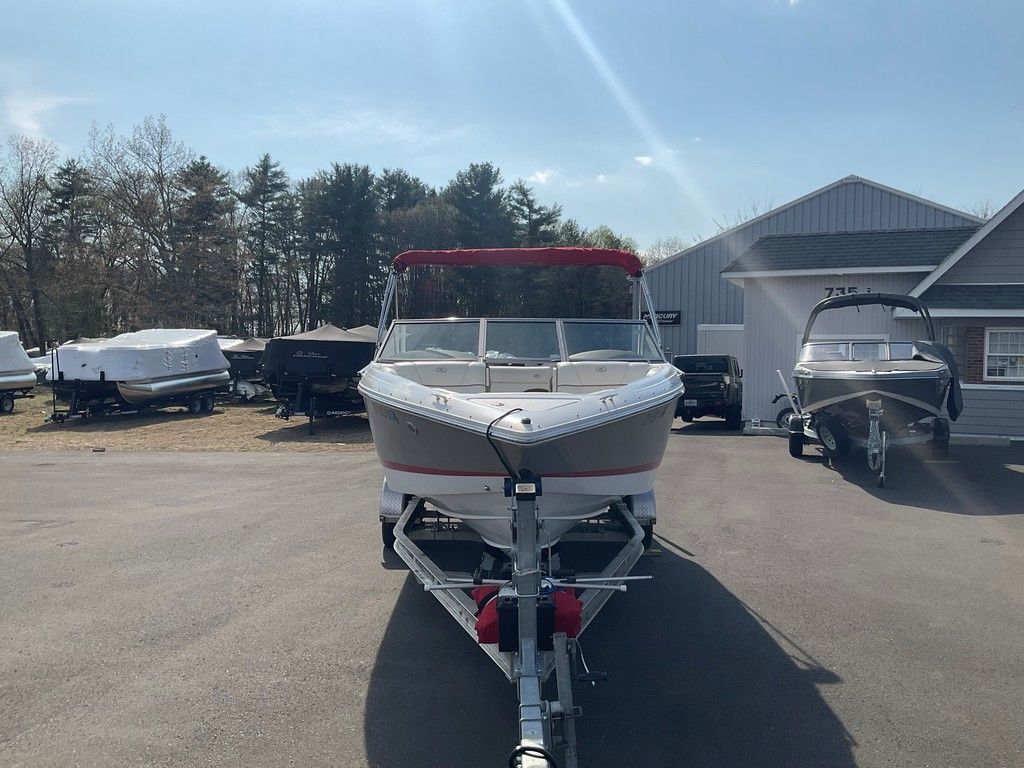 2013 Cobalt Boats 210