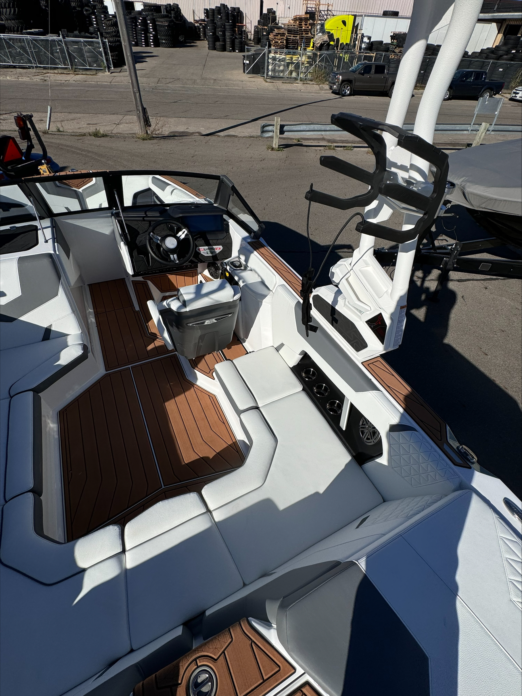 2025 Nautique GS20