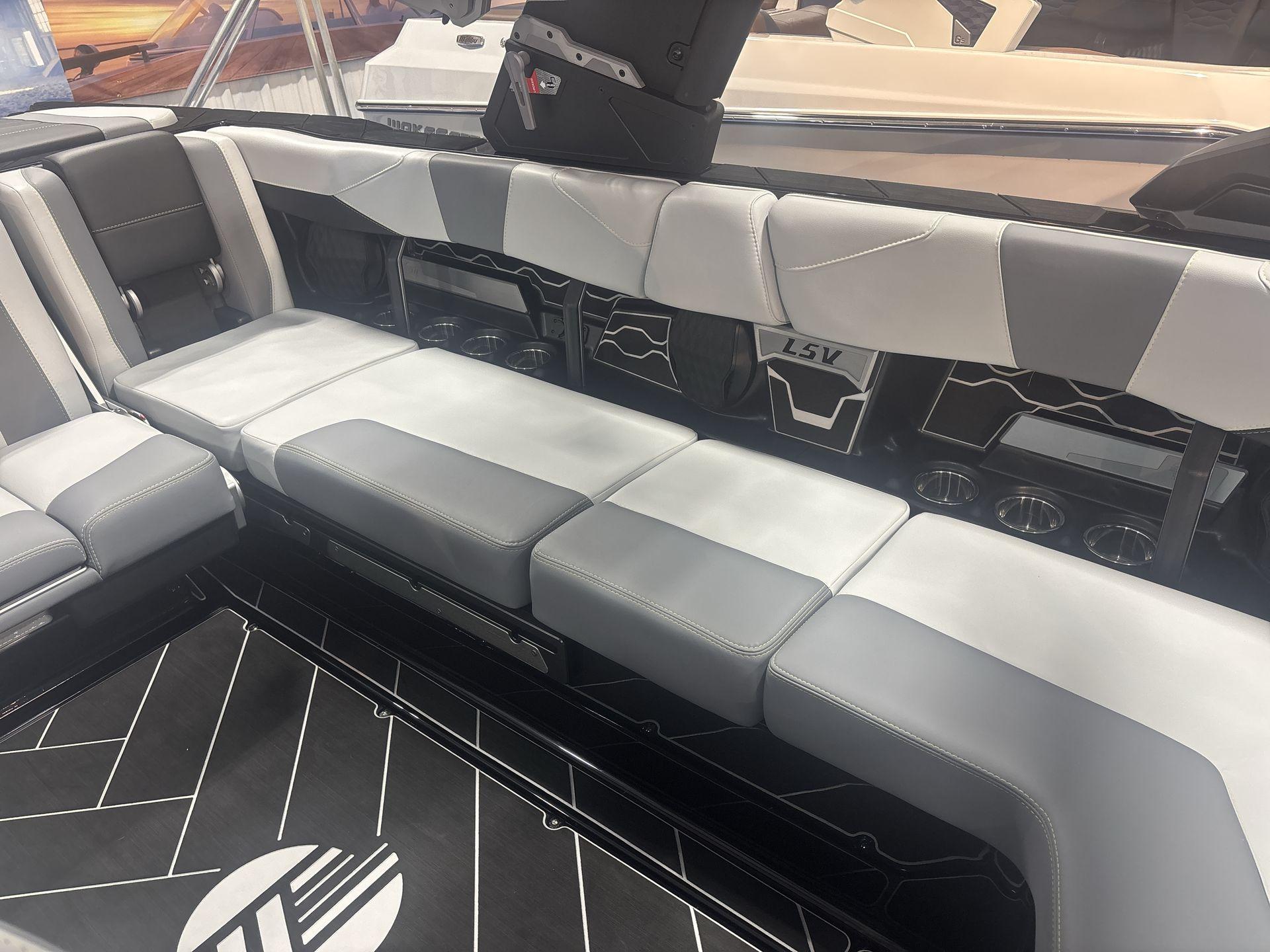 2025 Malibu 23LSV