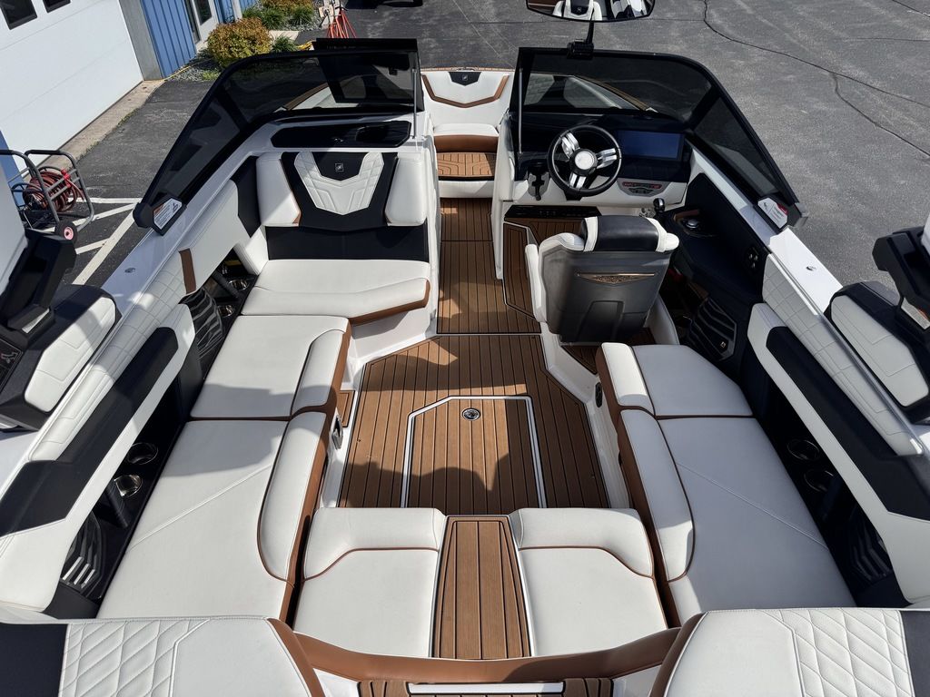 2022 Nautique Super Air Nautique G21