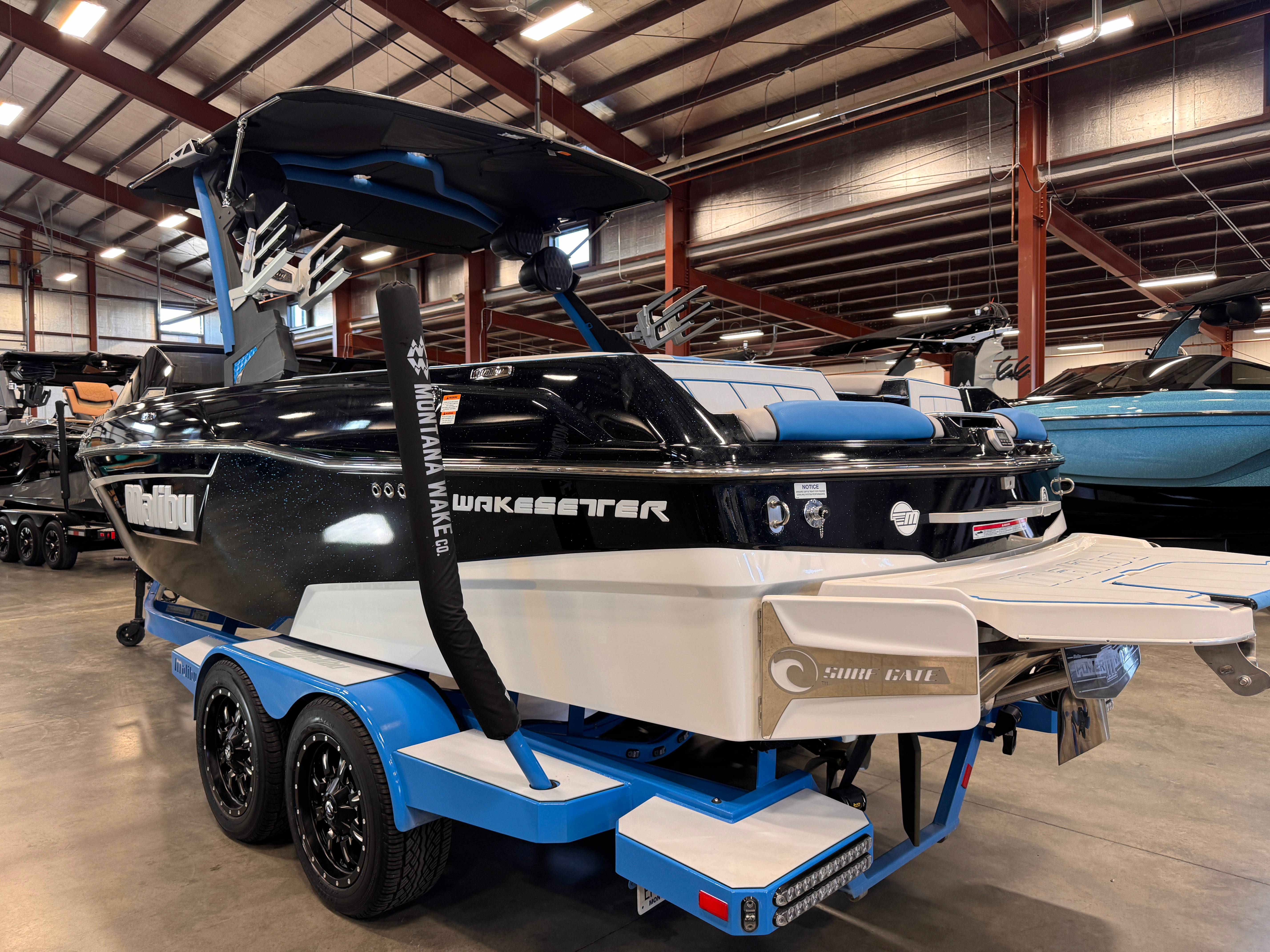 2022 Malibu 23 LSV