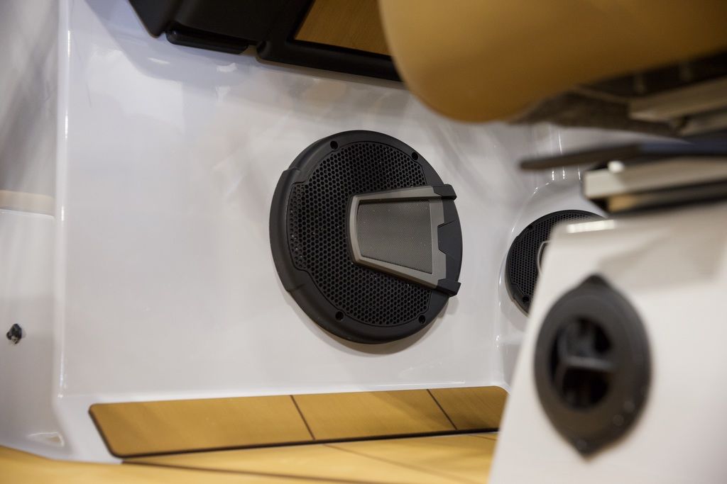 2025 Axis Wake Research A245