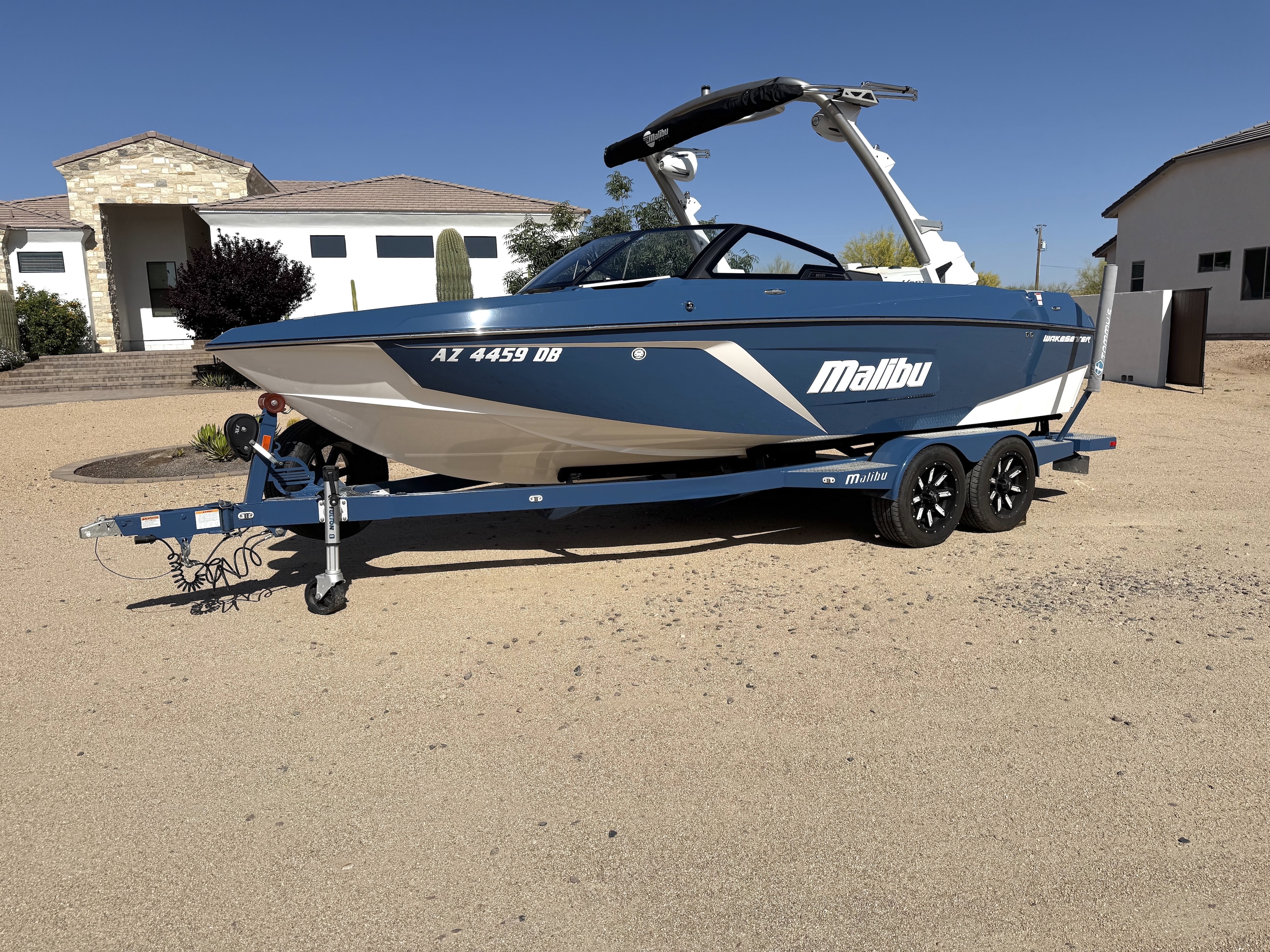 2022 Malibu Wakesetter 22 LSV 