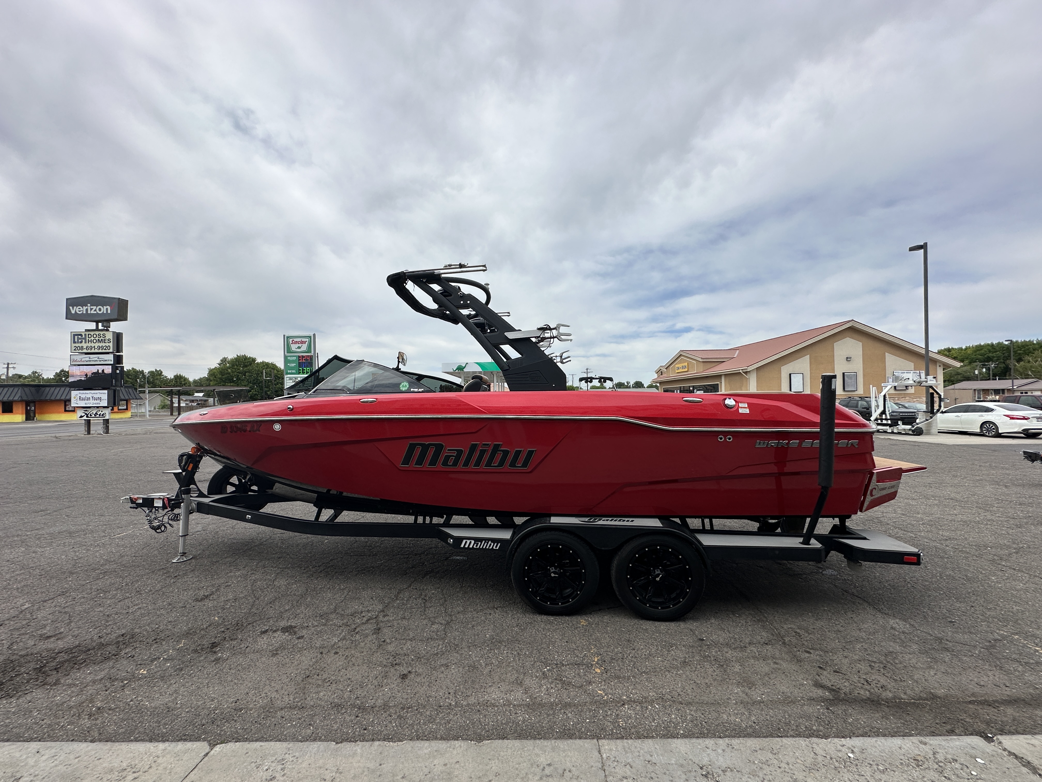 2019 Malibu Wakesetter 25 LSV
