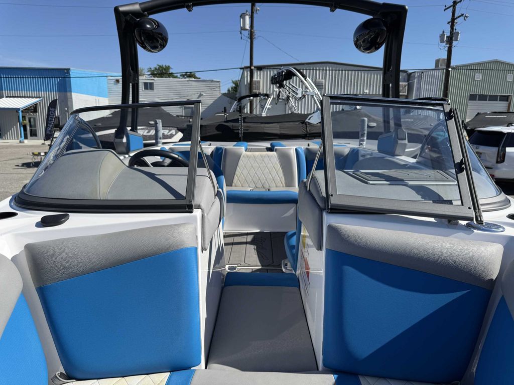 2019 Tige R21