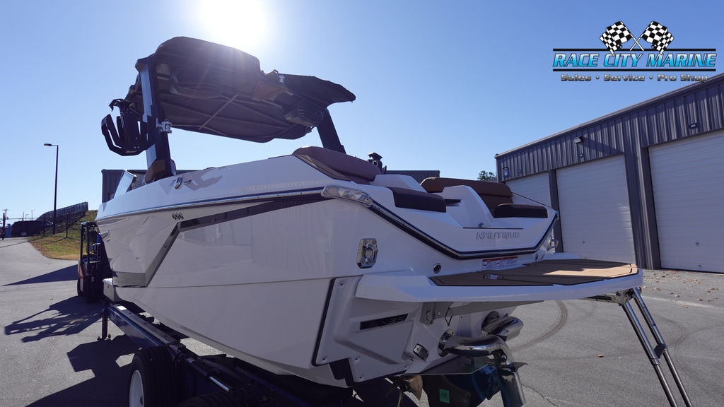 2025 Nautique G23