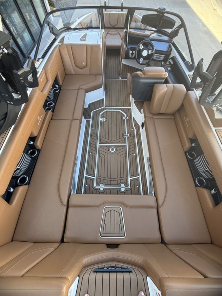 2020 Nautique G25