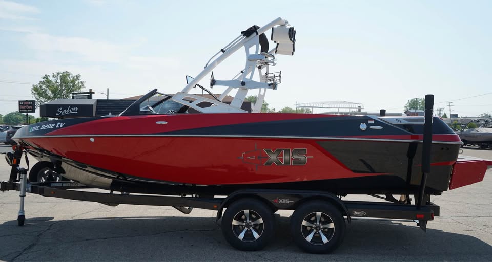 2014 Axis T22 w/Low Hours
