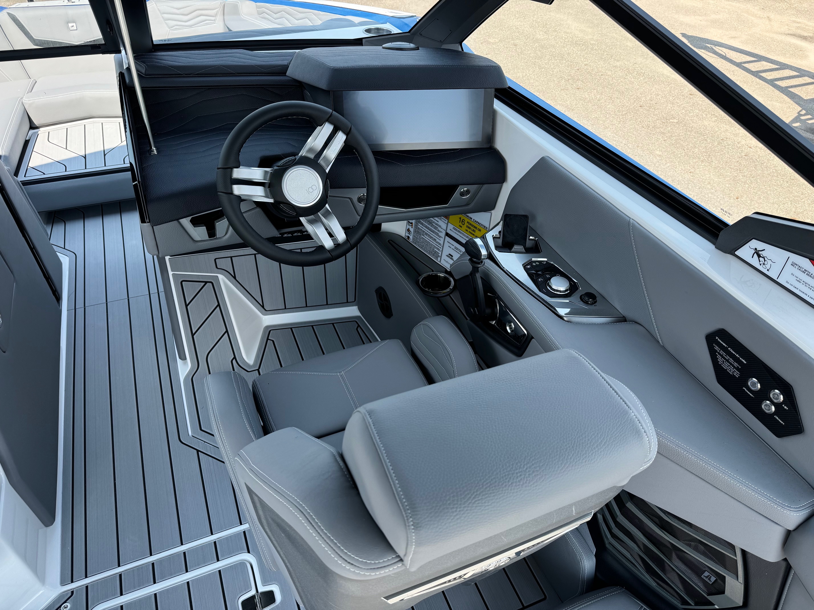 2025 Nautique G23