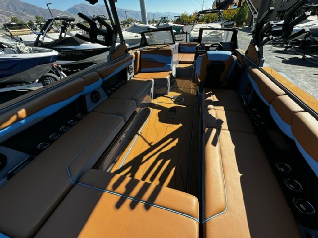 2024 Axis Wake Research T250