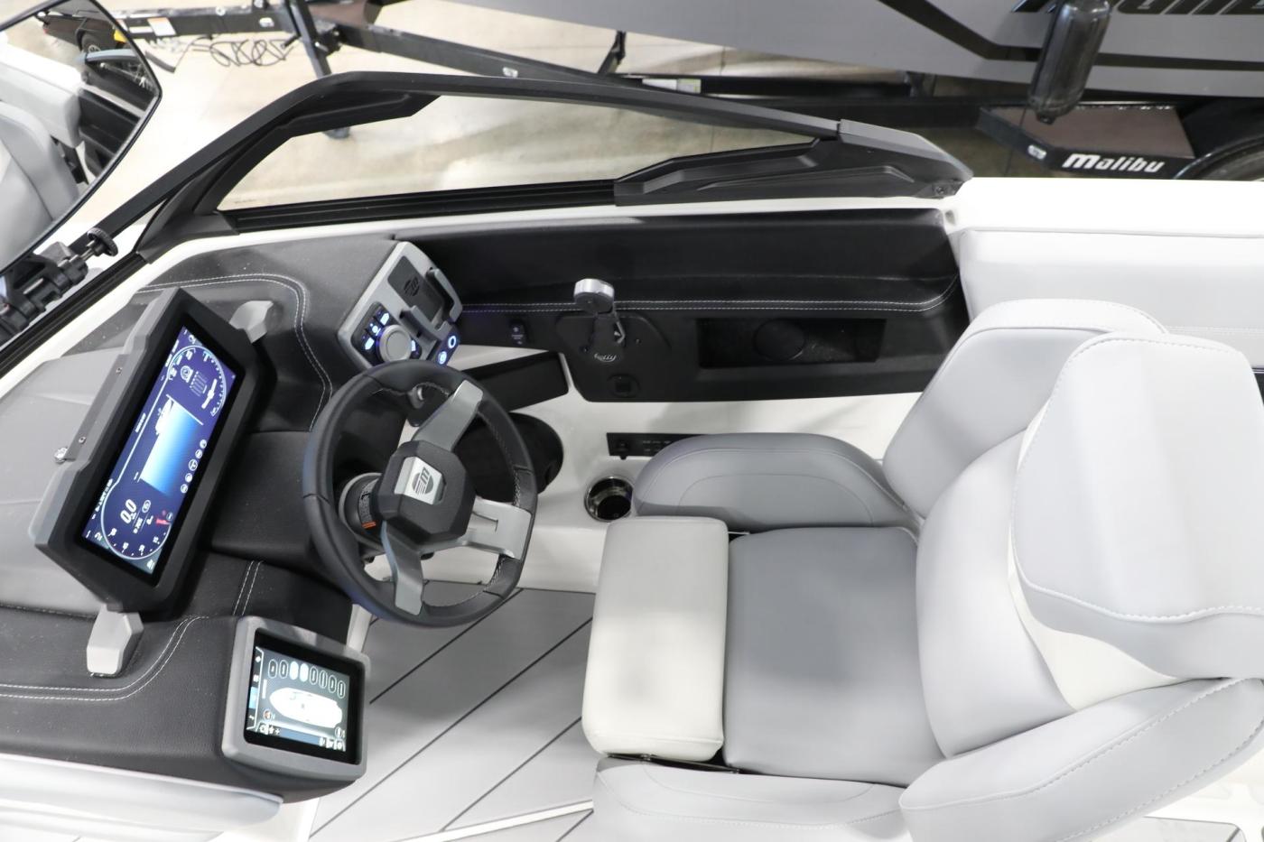 2024 Malibu 26 LSV