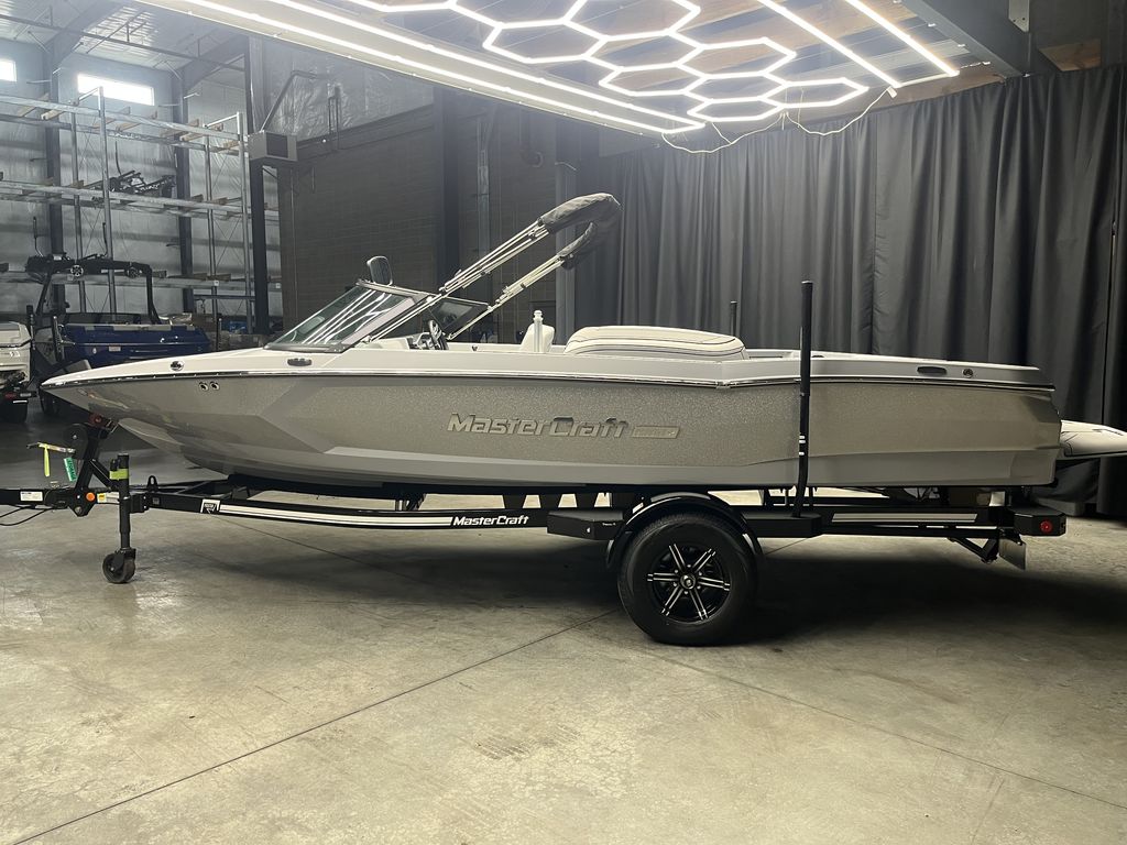2024 MasterCraft ProStar