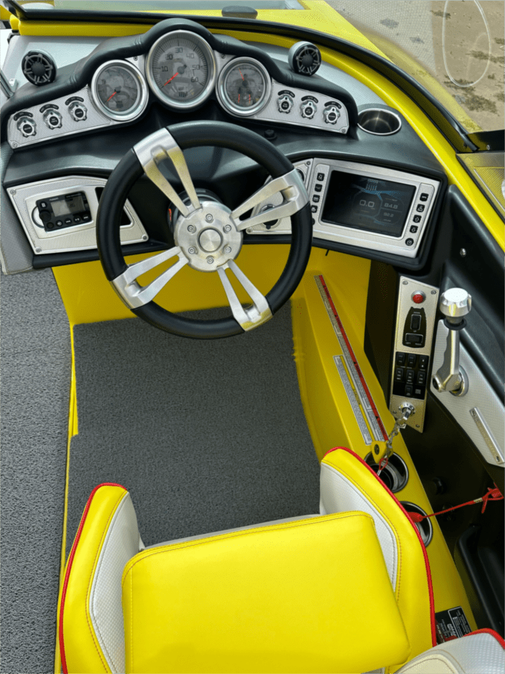 2016 MasterCraft X26 Icon