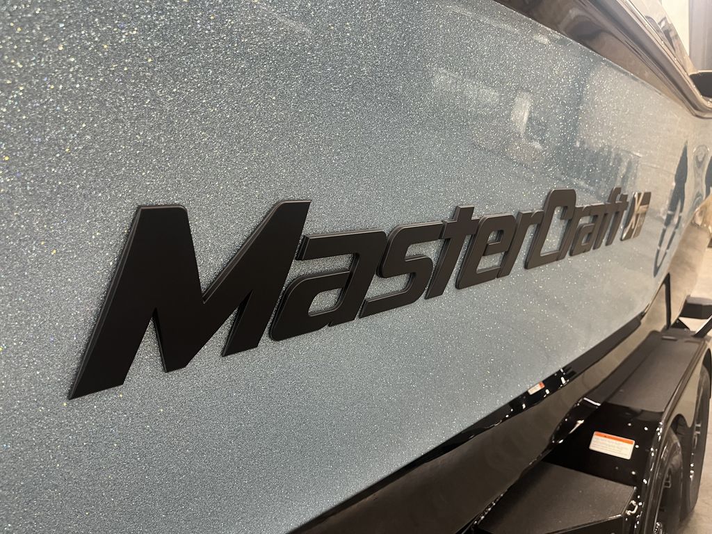 2025 MasterCraft XT24