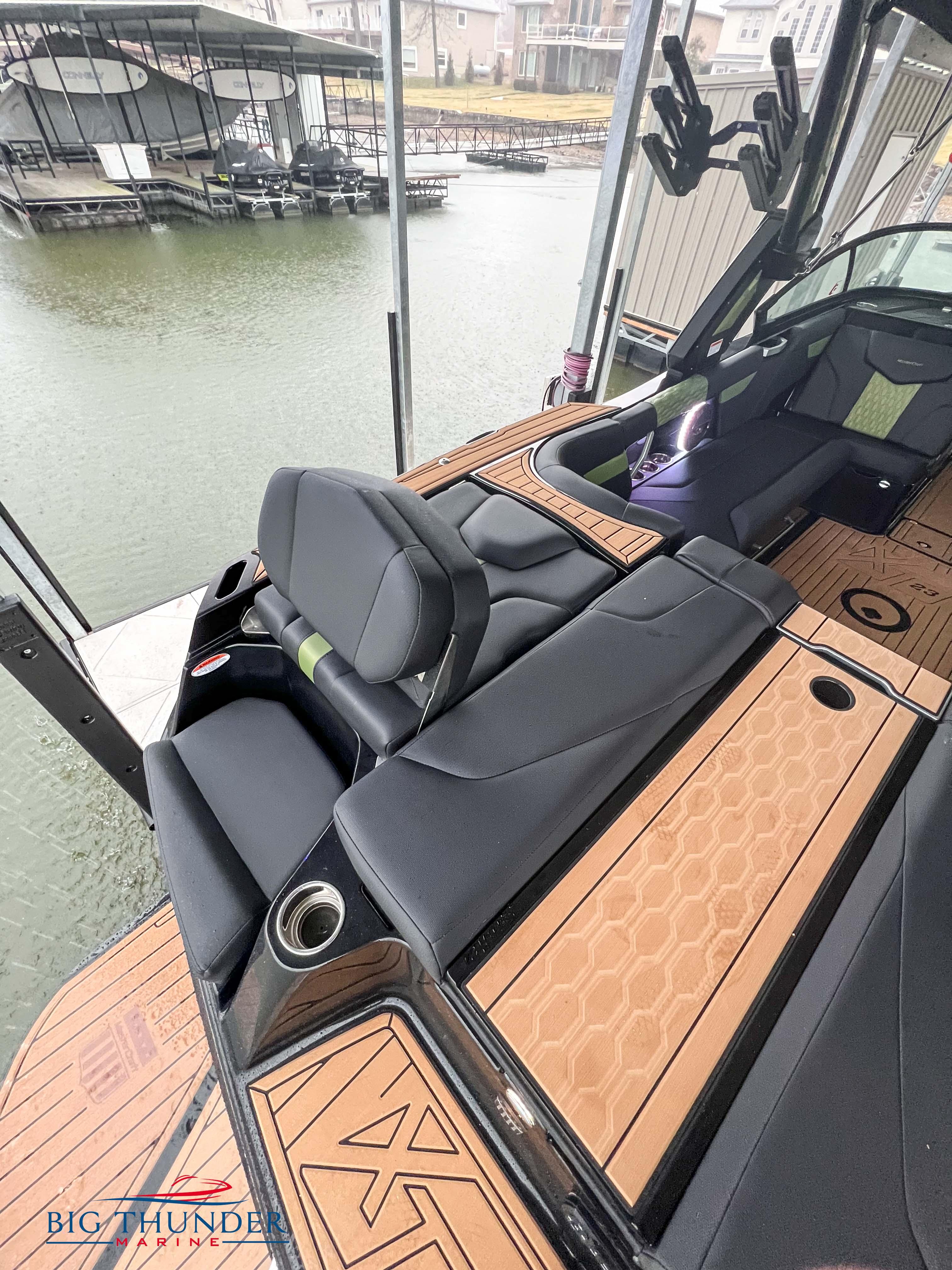 2022 Mastercraft XT23