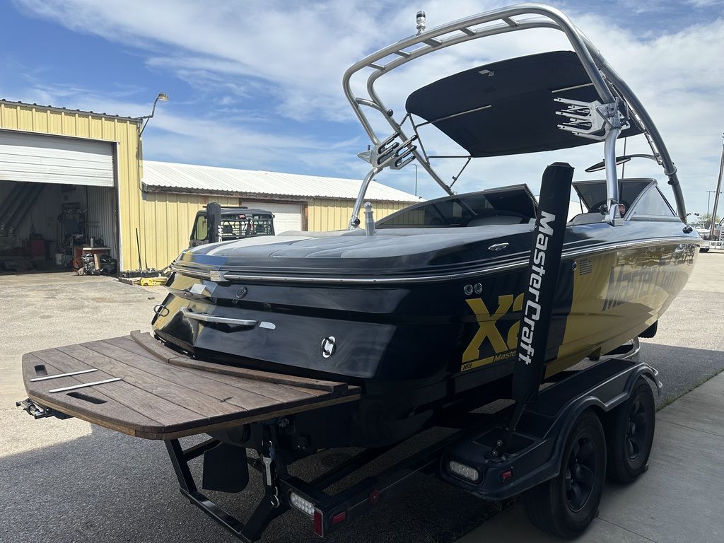 2006 MasterCraft X2