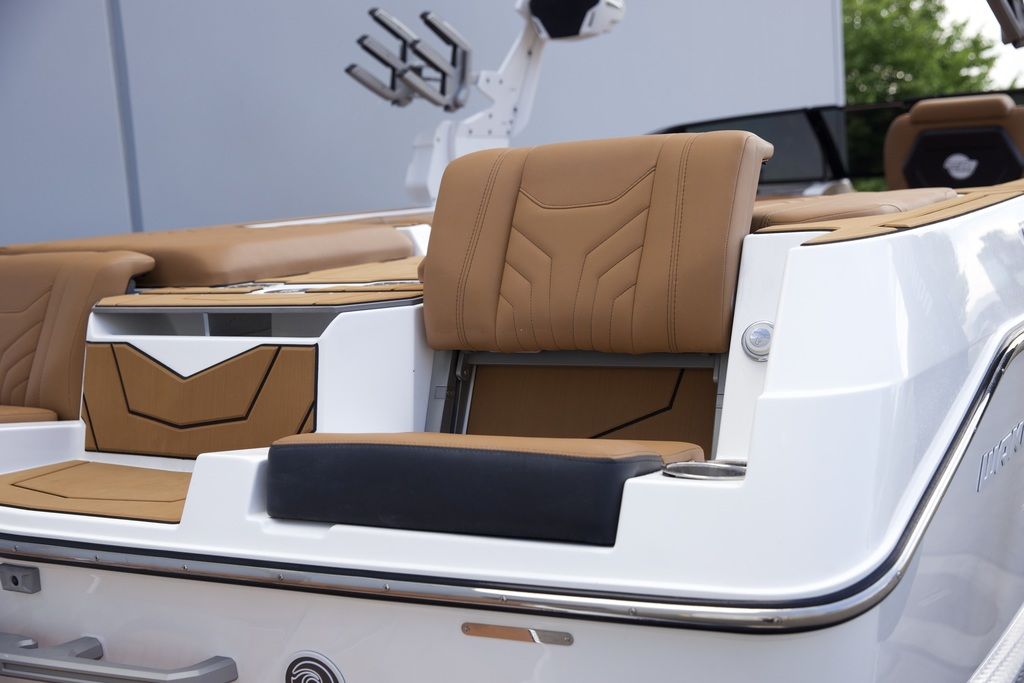 2025 Malibu Boats 25 LSV