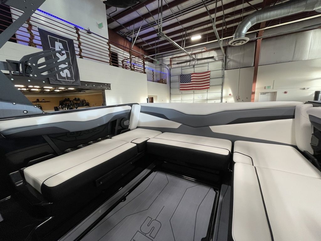 2025 Axis Wake Research T220
